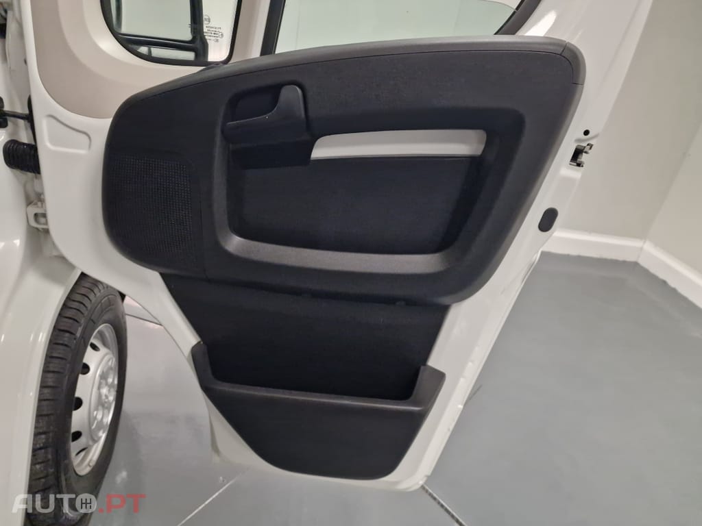 Peugeot Boxer 2.2 BlueHDi 335 L2H2 Pro GPS CAM. TRASEIRA IVA DEDUTIVEL