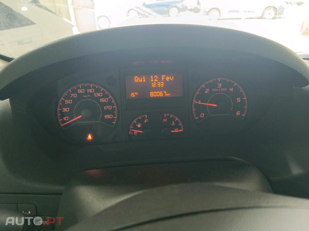 Peugeot Boxer 2.2 BlueHDi 335 L2H2 Premium