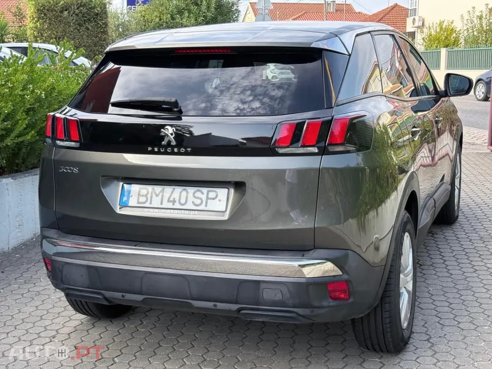 Peugeot 3008 1.2 PureTech Allure EAT8