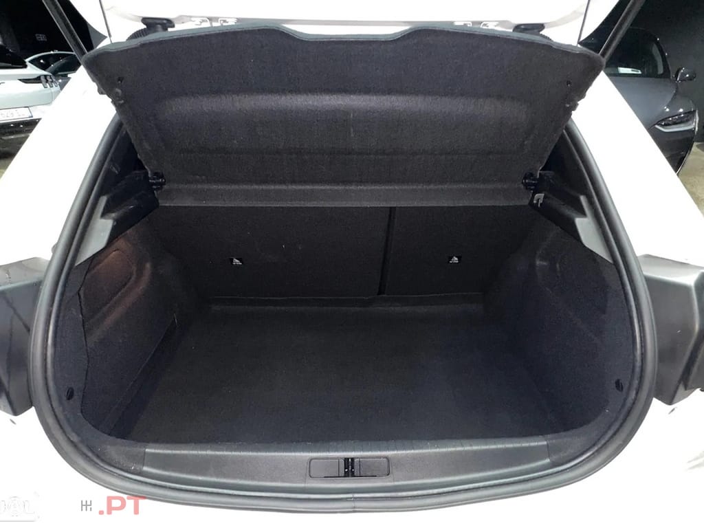 Peugeot E-208 50 kWh Active Pack