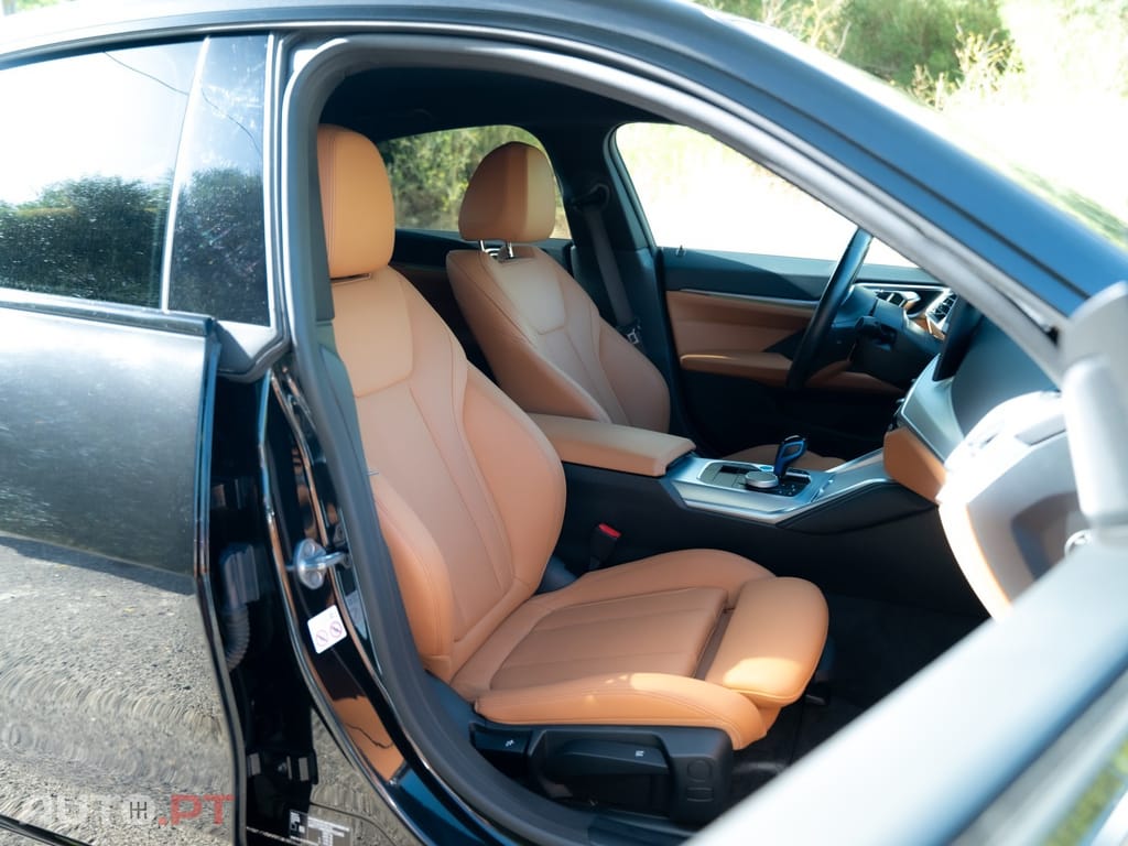 BMW i4 eDrive40 Pack Desportivo M Pro