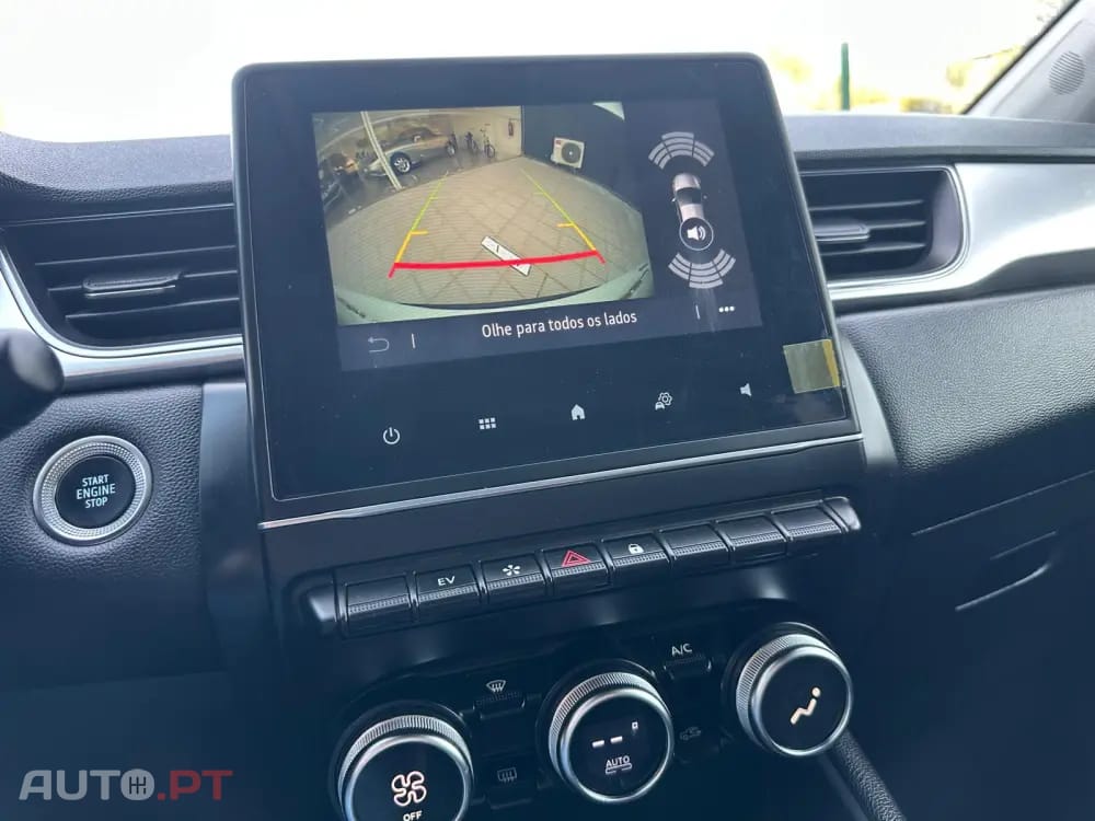 Renault Captur 1.6 E-Tech Intens