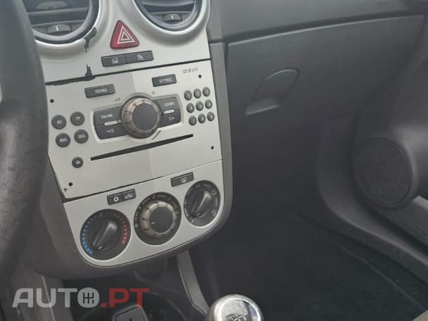 Opel Corsa 1.2 Enjoy
