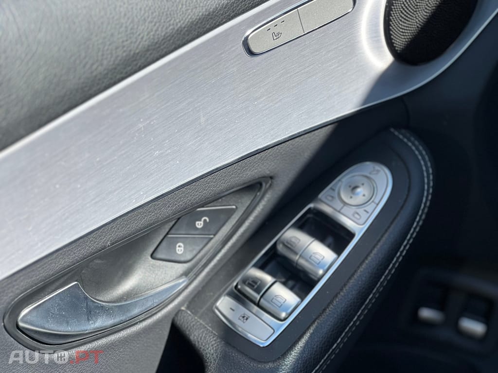 Mercedes-Benz C 300 e AMG Line
