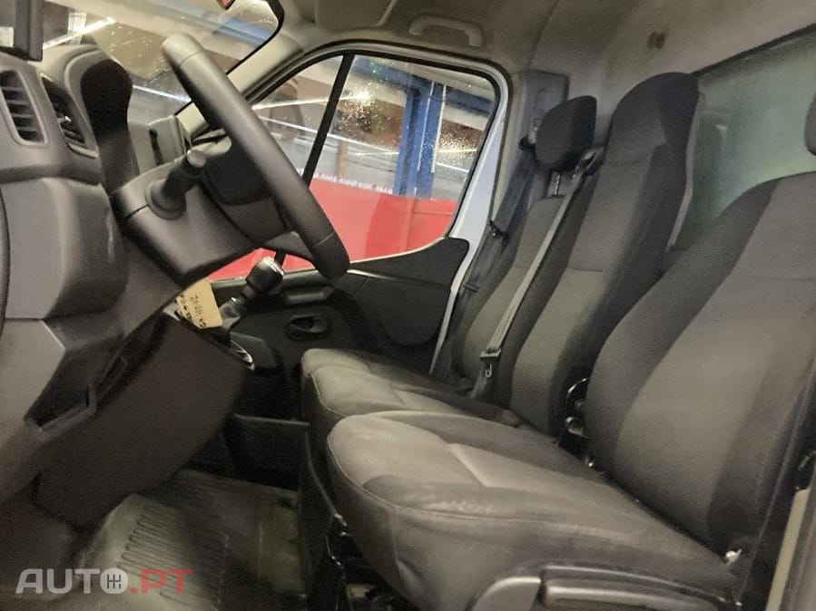 Renault Master 2.3 dCi L2 3.5T Grand Confort