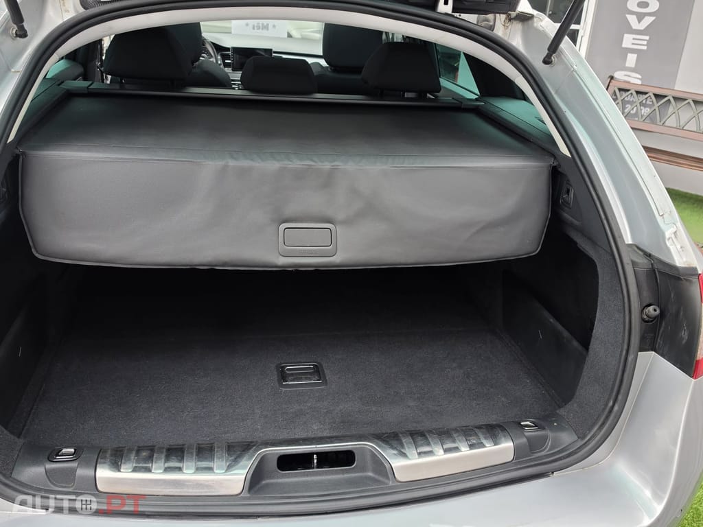 Peugeot 508 SW 1.6HDI Caixa Automática Full Extras