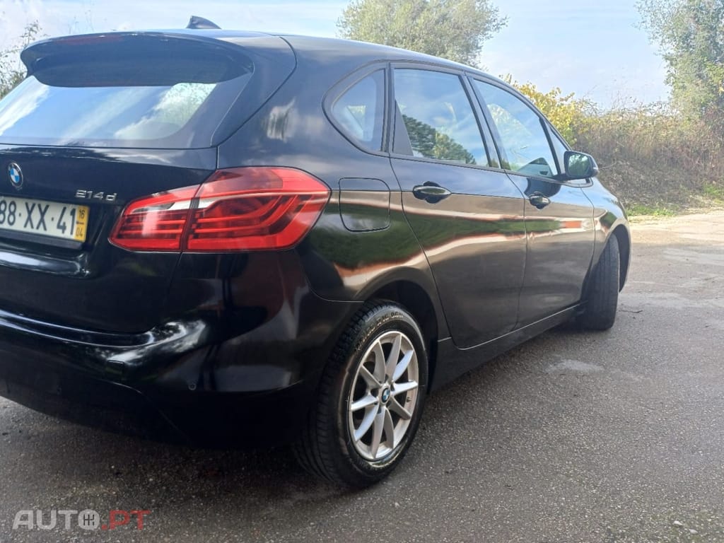 BMW 214 d Line Sport