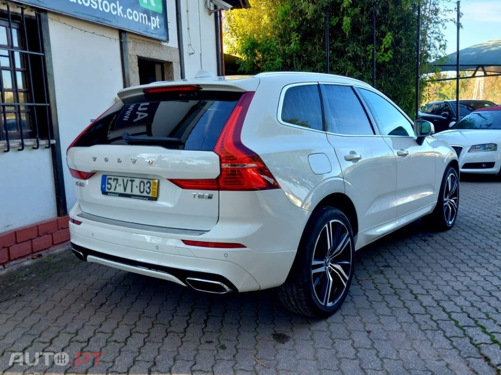 Volvo XC60 2.0 T8 PHEV R-Design AWD