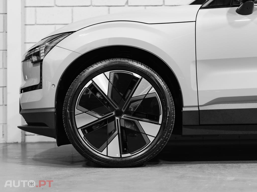 Volvo EX30 69 kWh Twin Motor Ultra