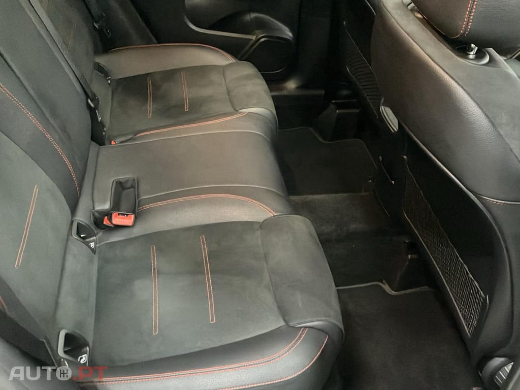 Mercedes-Benz GLA 250 e AMG Line