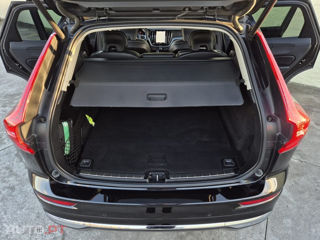 Volvo XC60 2.0 T6 PHEV Inscription AWD