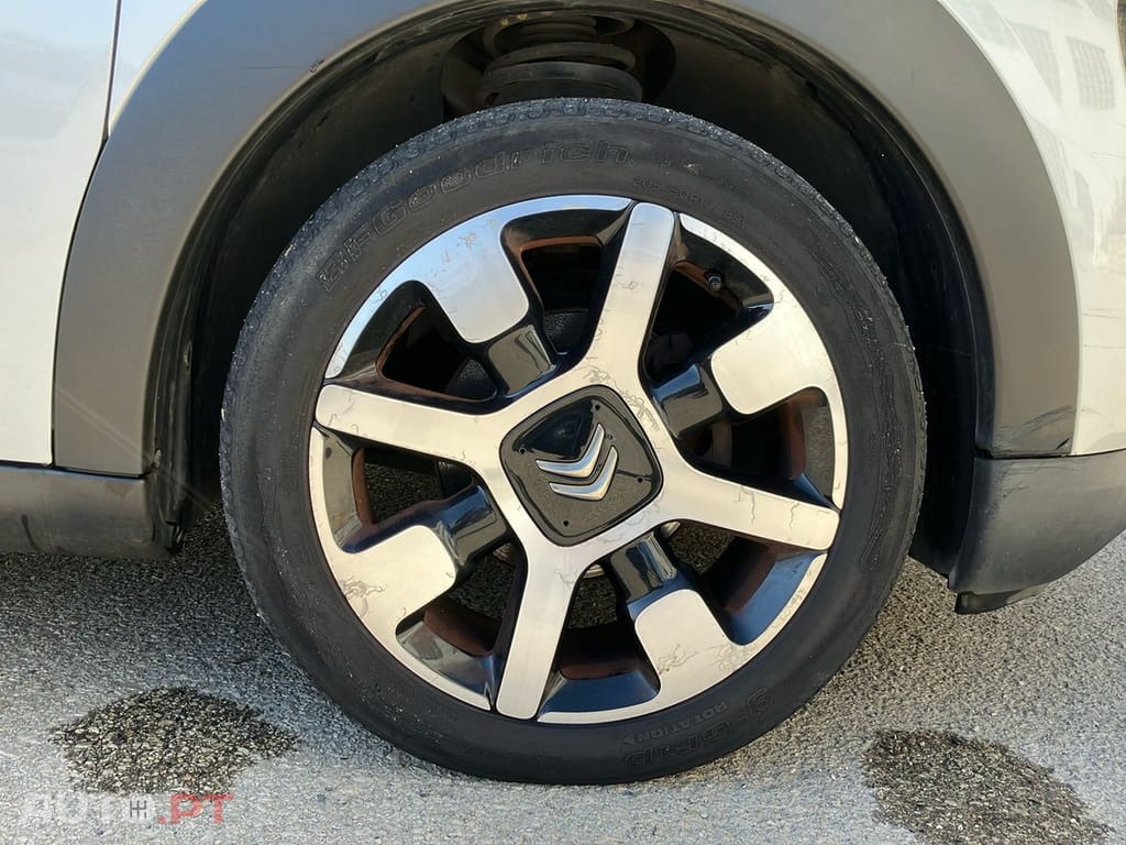 Citroen C4 Cactus 1.6 BlueHDi Shine