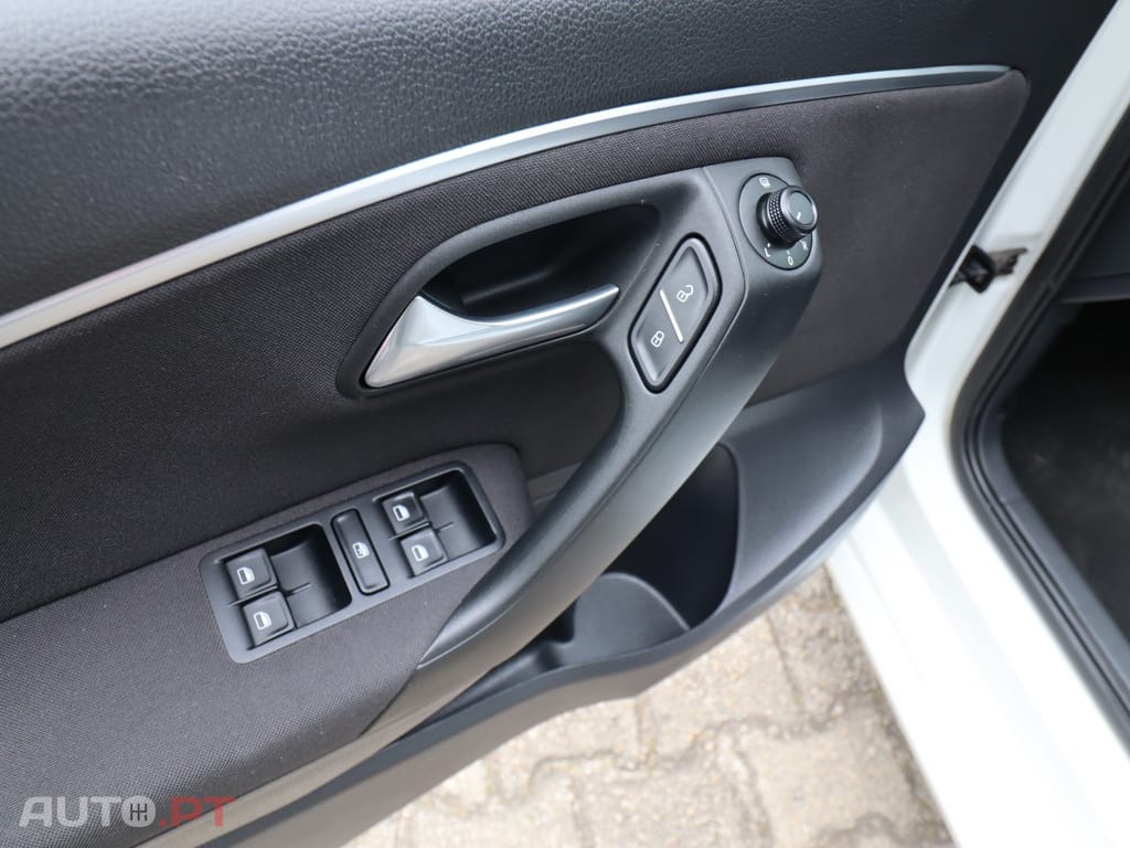Volkswagen Polo 1.2 Confortline AC