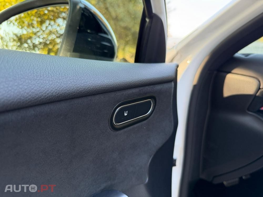 Mercedes-Benz A 200 7G-DCT AMG Line