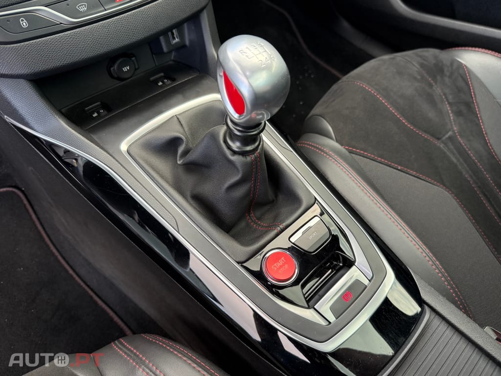 Peugeot 308 1.6 e-THP GTi
