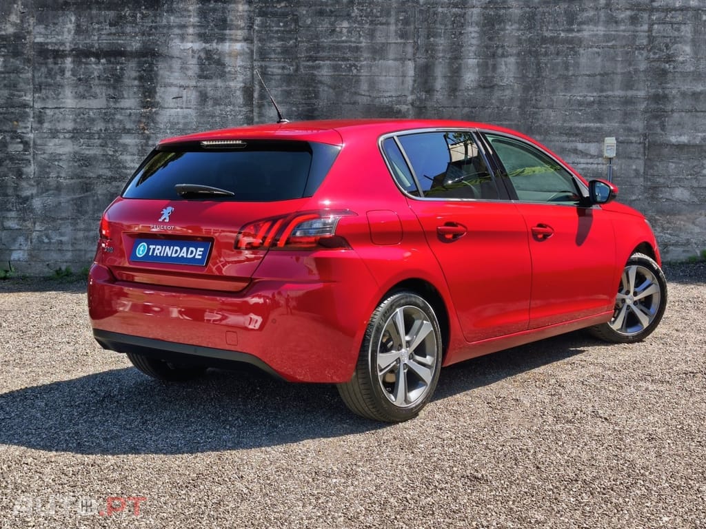 Peugeot 308 1.2 PureTech Allure J17