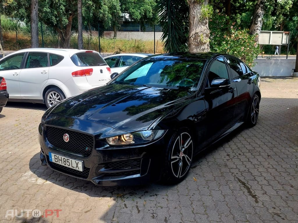 Jaguar XE 2.0 D R-Sport