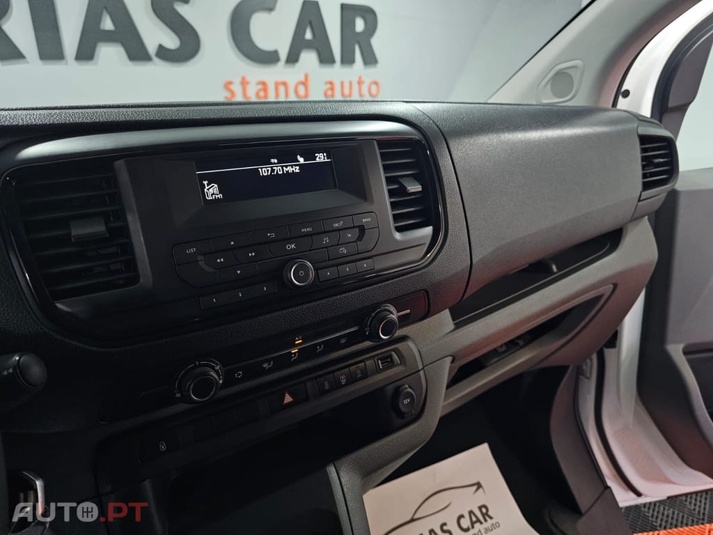 Opel Vivaro 1.5 CDTi L2H1 Essentia Inc