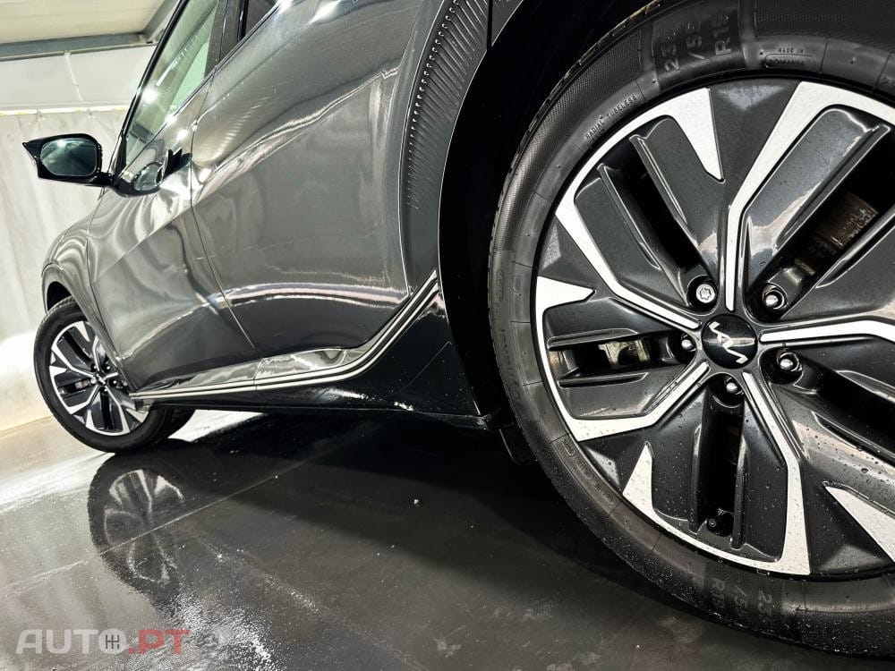 Kia EV6 77.4 kWh Tech