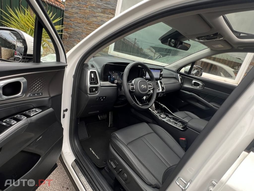 Kia Sorento 1.6 T-GDI PHEV Concept+SRF