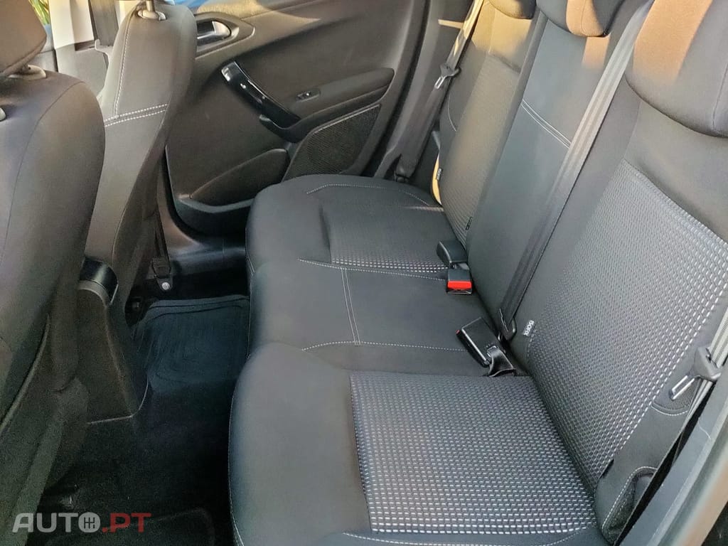 Peugeot 208 1.6 Blue HDi