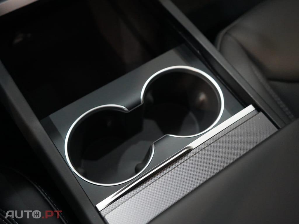 Tesla Model 3 Tração Traseira