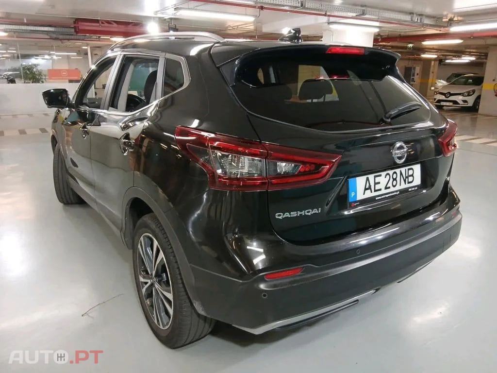 Nissan Qashqai 1.3 DIG-T N-Connecta J18