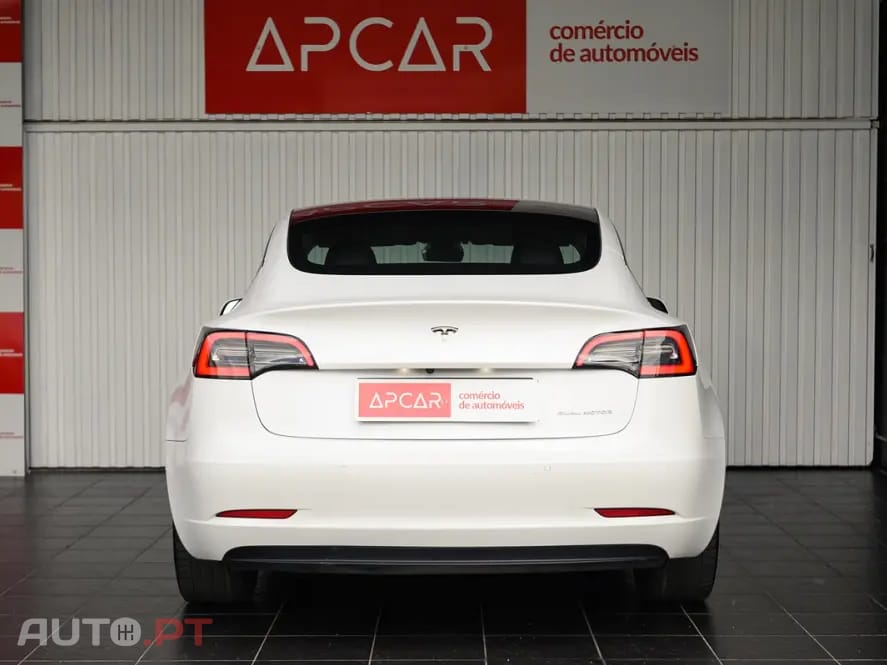 Tesla Model 3 Long Range AWD Dual Motor
