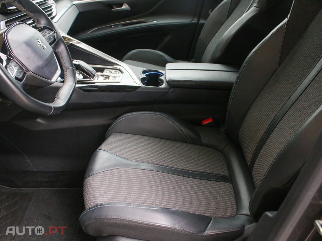 Peugeot 3008 1.2 PureTech Allure Pack EAT8