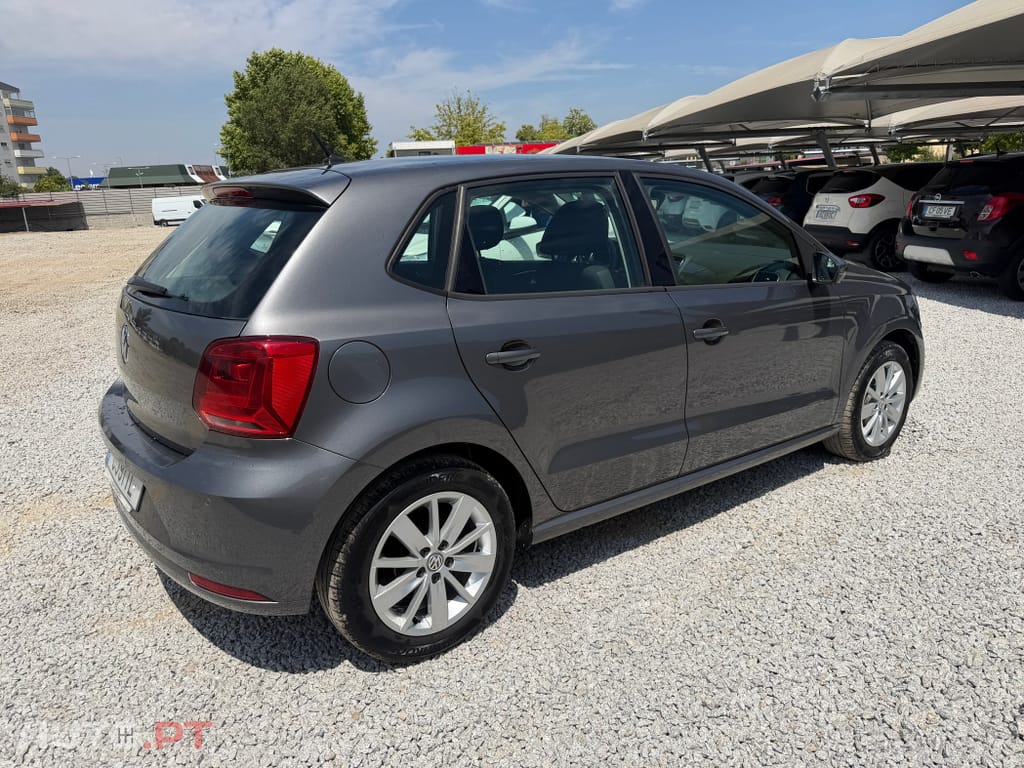 Volkswagen Polo 1.0 Confortline
