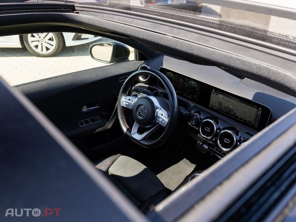 Mercedes-Benz A 35 AMG 4Matic Speedshift DCT 7G — fotografia 19