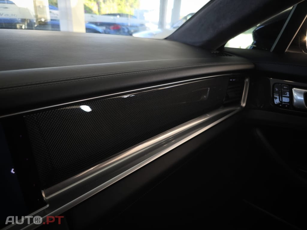 Porsche Panamera 4S Diesel