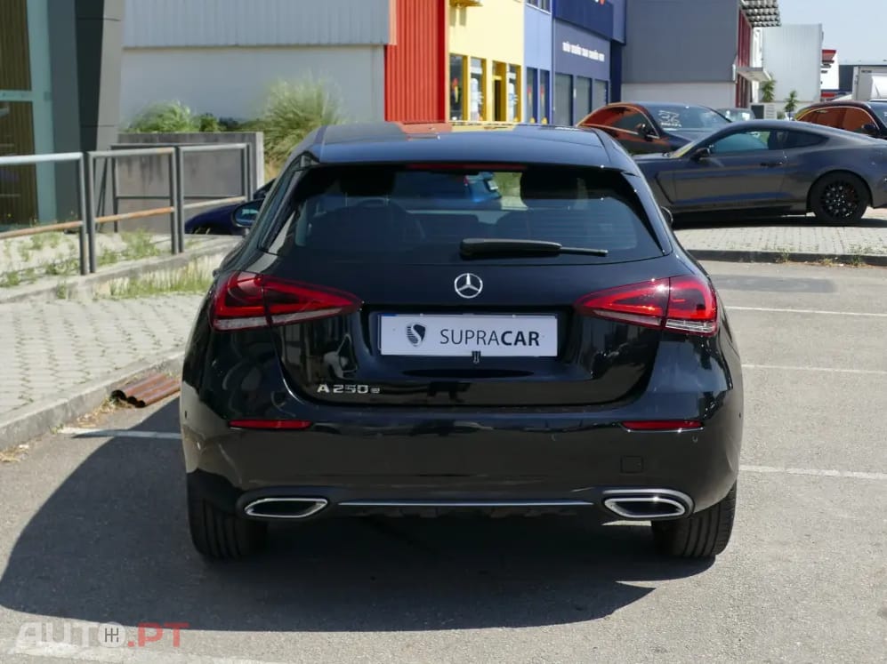 Mercedes-Benz A 250 e Progressive