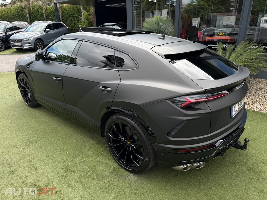 Lamborghini Urus 4.0 V8