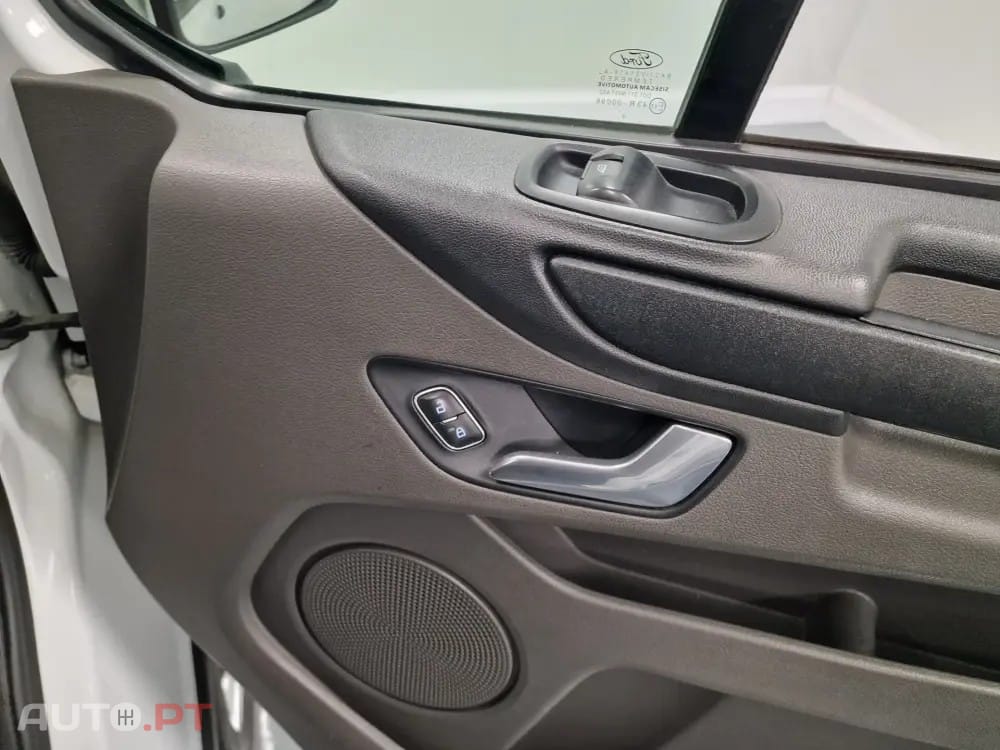 Ford Transit Custom 310L1 2.0 TDCi H1-Tecto Baixo Trend