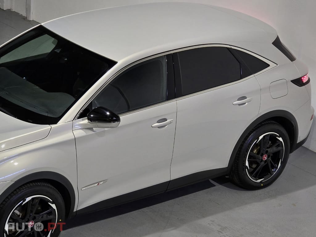 DS DS7 Crossback E-Tense Performance Line EAT8
