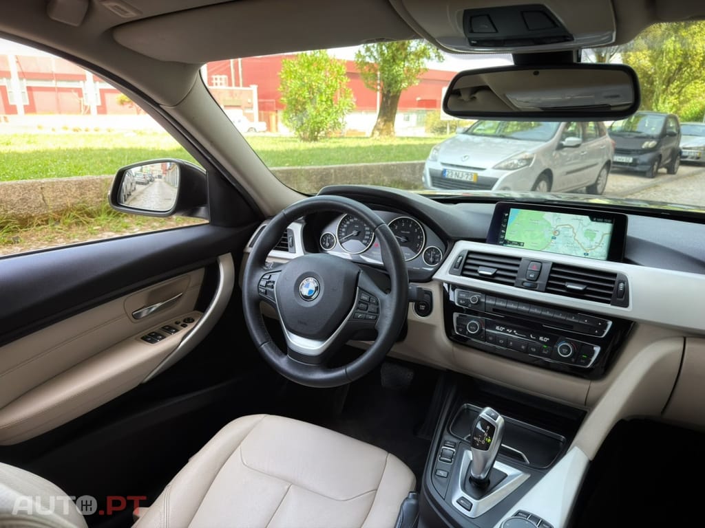 BMW 330 e iPerformance Advantage