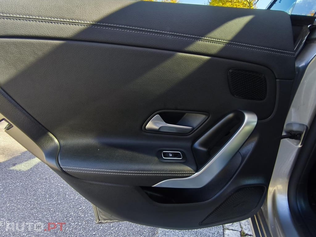 Mercedes-Benz CLA 180 d Shooting Brake Business Solutions