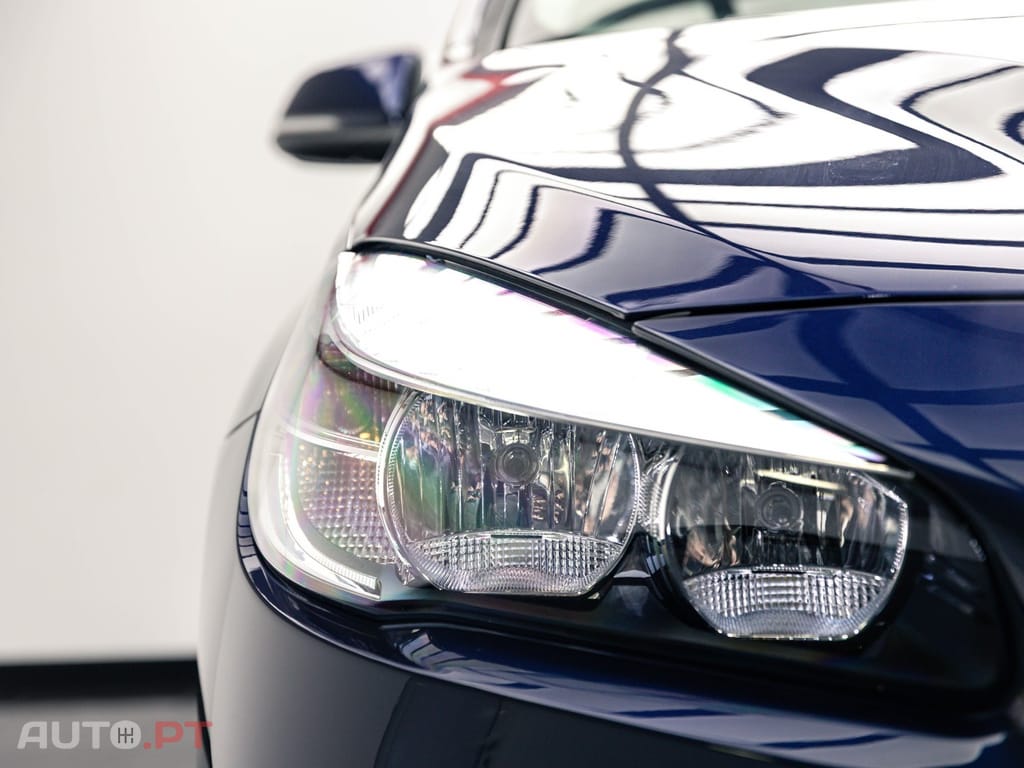 BMW 218 i Advantage Auto