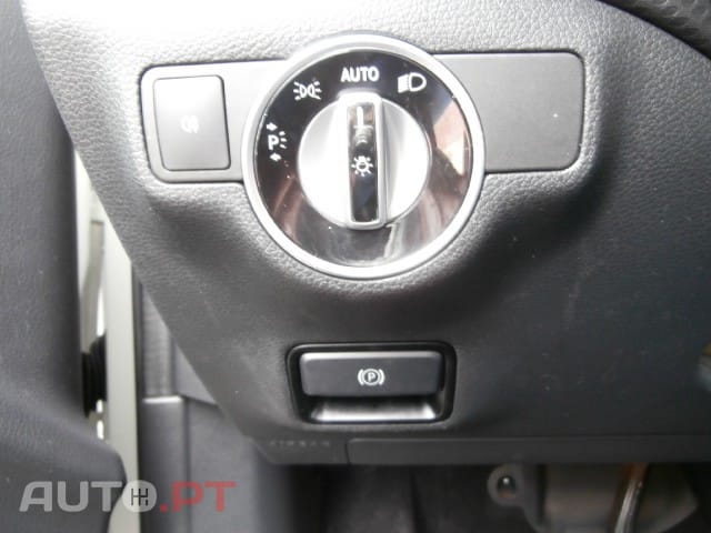 Mercedes-Benz A 180 d 7G-DCT Style