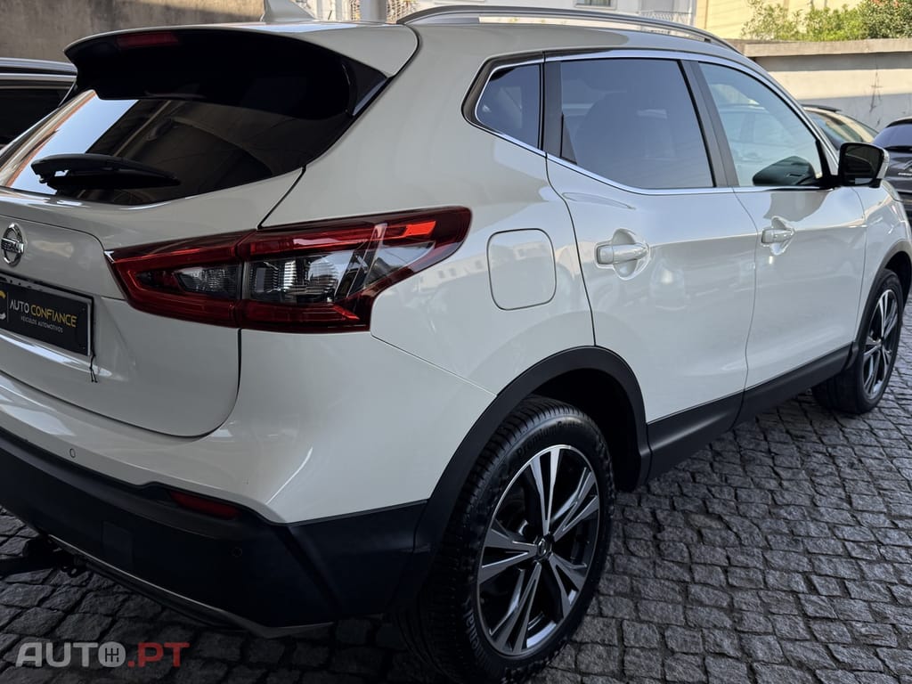 Nissan Qashqai 1.2 DIG-T N-Connecta
