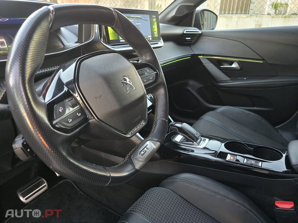 Peugeot 208 1.2 PureTech GT Line EAT8