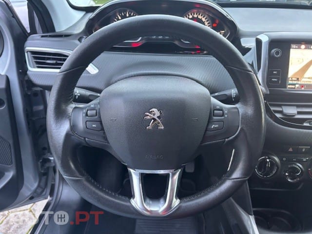Peugeot 2008 1.6 BlueHDi Style
