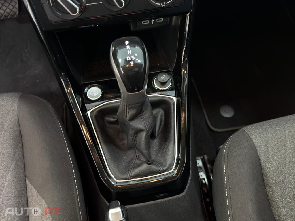 Volkswagen T-Cross 1.0 TSI Urban DSG