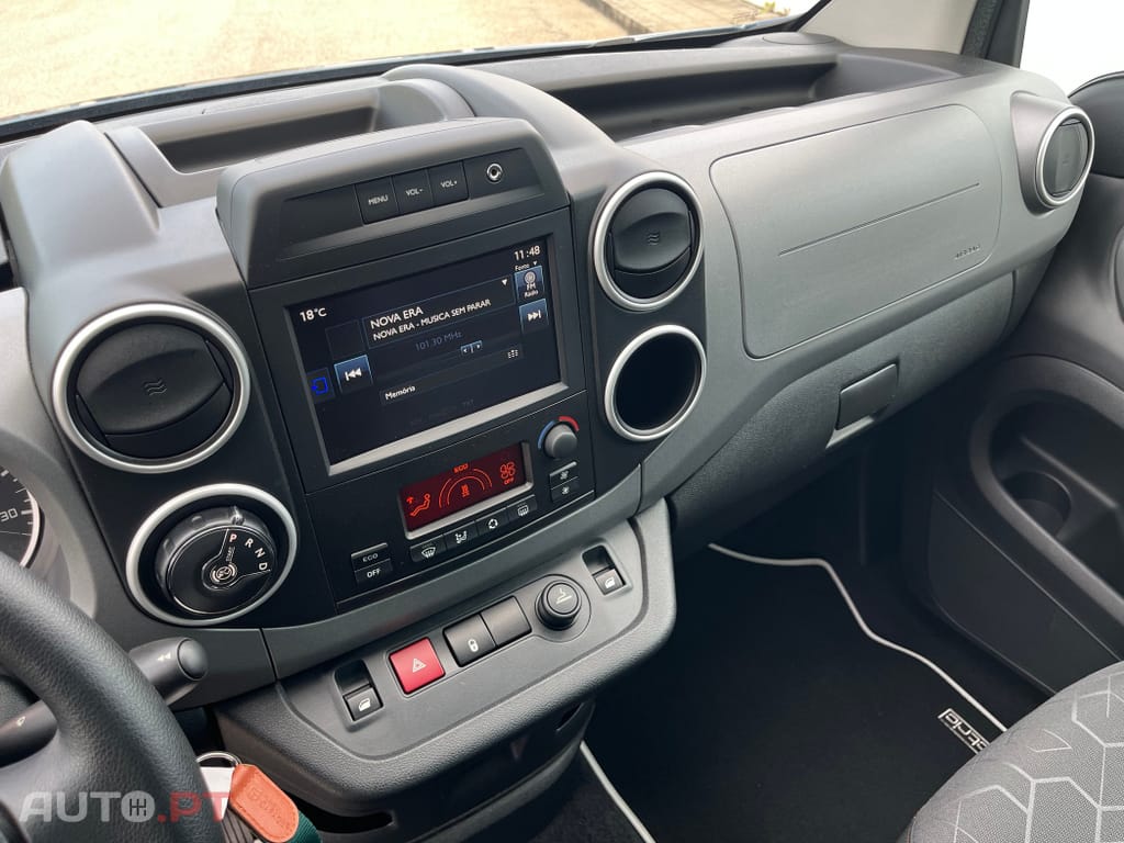 Peugeot E-Partner 50 kWh Premium Standard