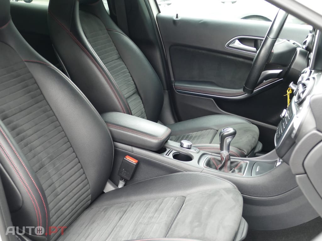 Mercedes-Benz GLA 180 CDi AMG Line