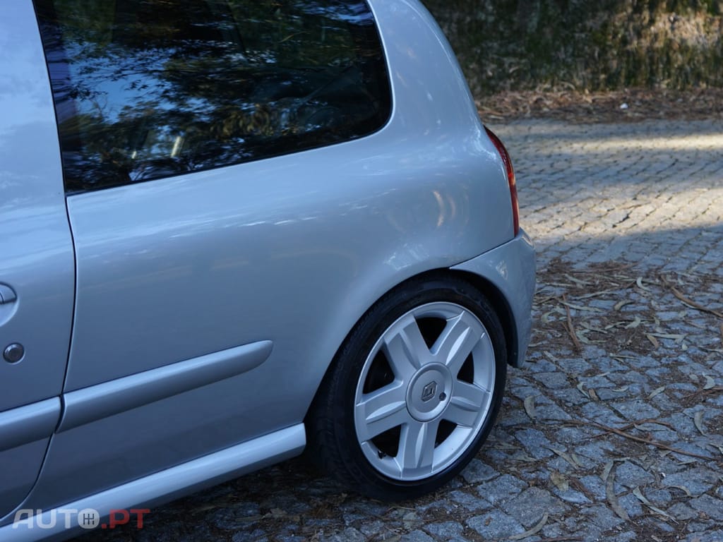 Renault Clio 2.0 RS