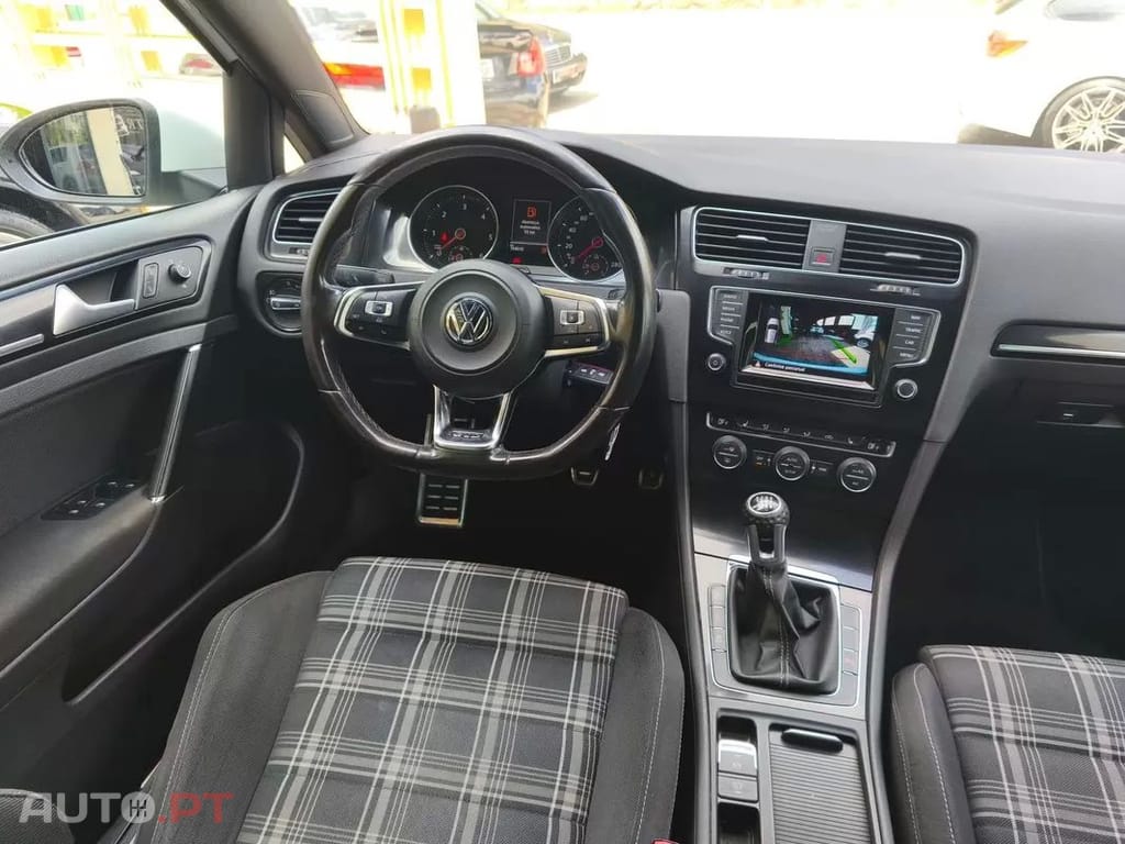 Volkswagen Golf 2.0 TDi GTD