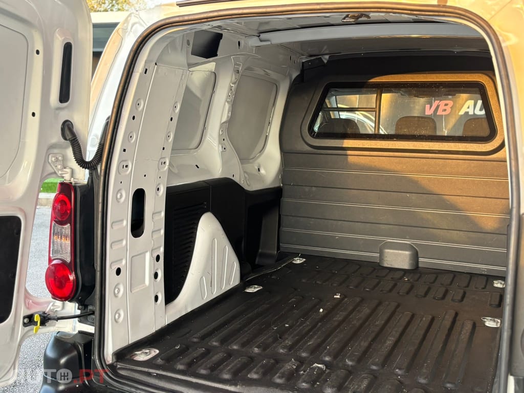 Peugeot Partner 1.6 BlueHDi L2 Premium 3L