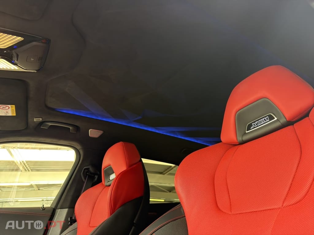 BMW XM Label Red